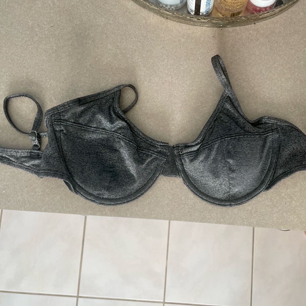 Xhilaration Black Metallic Underwire Bikini Top